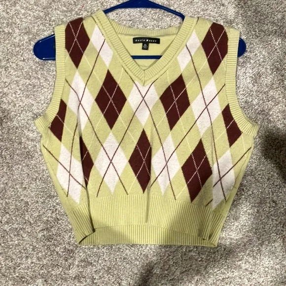 XL green checkered sweater vest
